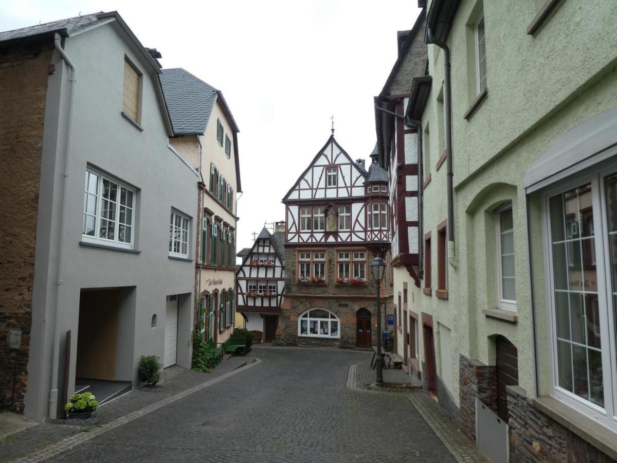 Ferienwohnung Rathausplatz Nr. 9 Ürzig Exterior foto